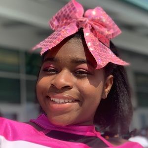 Meet your Posher, Taylor